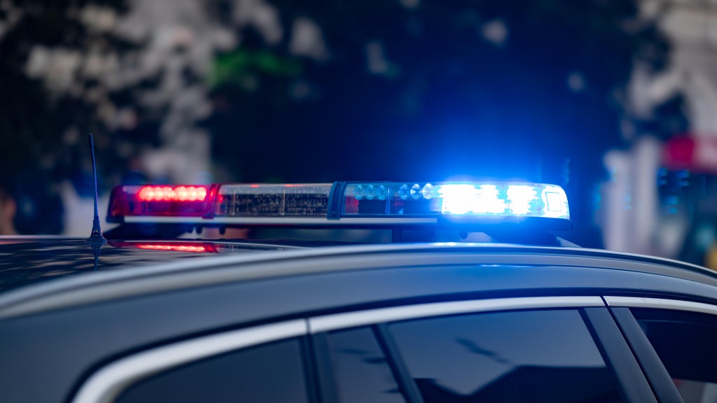 Shelter-in-place issued in Burnsville after shooting injures 1 — WCCO / CBS Minnesota, Hastings Community news