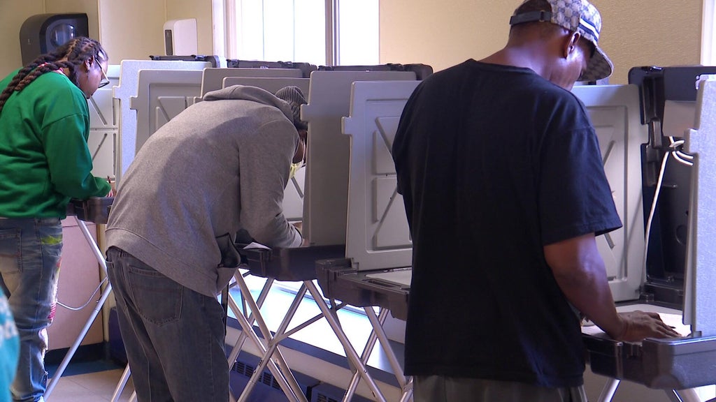 Catholic Charities helps Minnesota's unhoused vote ahead of midterms — WCCO / CBS Minnesota, Hastings Sports news