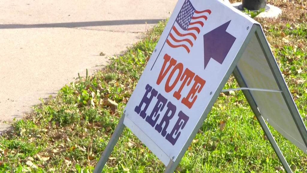 Minneapolis opens 12 pop-up early voting sites across the city ahead of Nov. 3 election — WCCO / CBS Minnesota, Hastings Arts news