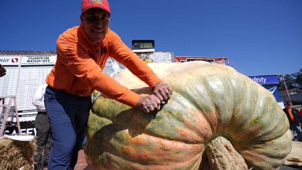 Anoka County pumpkin grower wins California title for 5th time in 7 years — WCCO / CBS Minnesota, Hastings Arts news