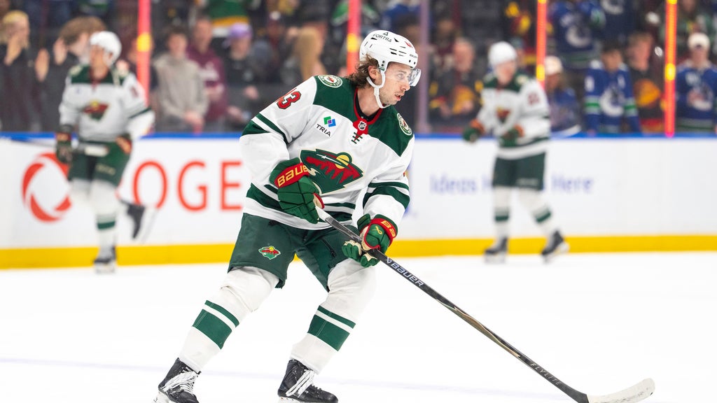 Quinn Hughes has goal, assist in his Vancouver return in Wild's 4-2 victory — WCCO / CBS Minnesota, Hastings Sports news