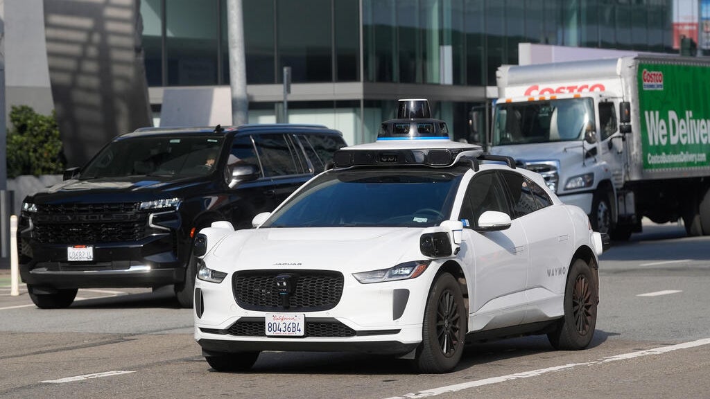 St. Paul City Council approves plan to study impact of robotaxis on workforce, public safety — WCCO / CBS Minnesota, Hastings Technology news