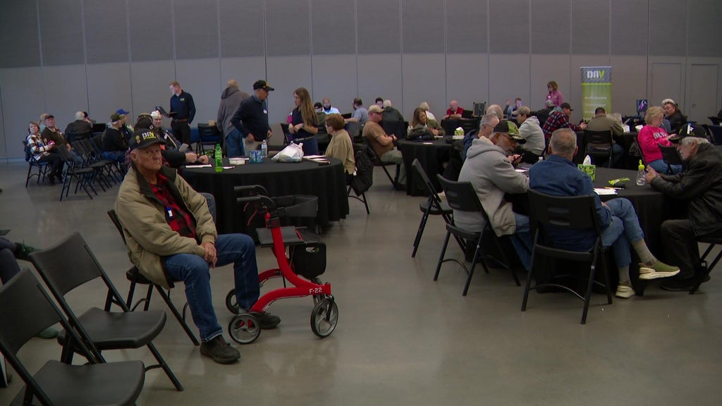 Minnesota veterans receiving claims assistance, health exams at clinic — WCCO / CBS Minnesota, Hastings Arts news