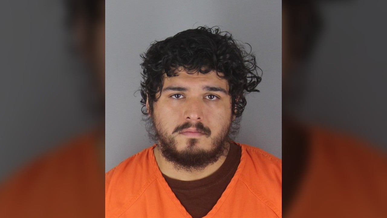 Charges: Bloomington man stabbed roommate while he was asleep, severely injuring him — Hastings Real Estate news
