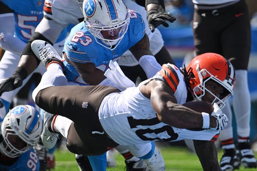 Chicago Bears acquire DT Jeffery Simmons in trade with the Tennessee Titans, AP source says — Hastings Business news