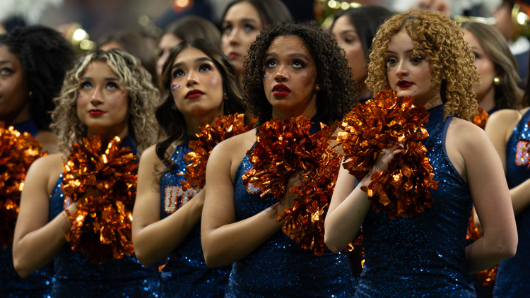 Here's what we know about the service member who fell at the UTSA football game — KHOU 11 (Houston), Hastings Sports news