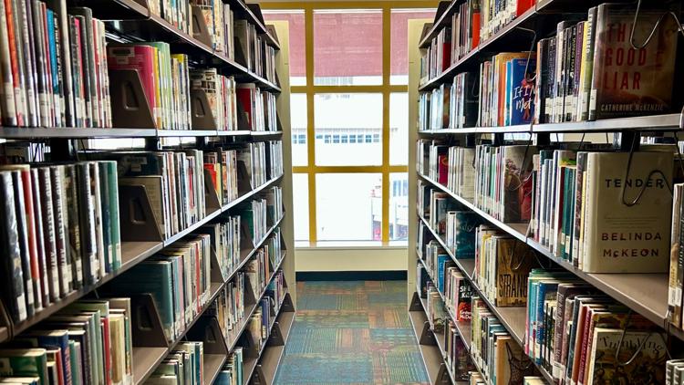 Live outside San Antonio? Library users are getting notices about $30 fee taking effect this month — KENS 5 (San Antonio), Hastings Community news