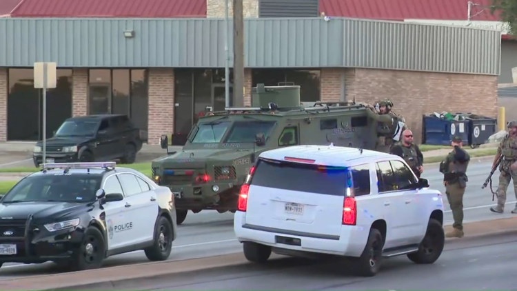 Suspect in custody following SWAT call in northeast Austin — KVUE (Austin), Hastings Community news