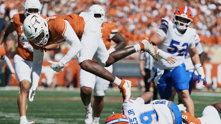 Good fortune continues to flip for No. 7 Texas after upset loss to Florida — KENS 5 (San Antonio), Hastings Sports news