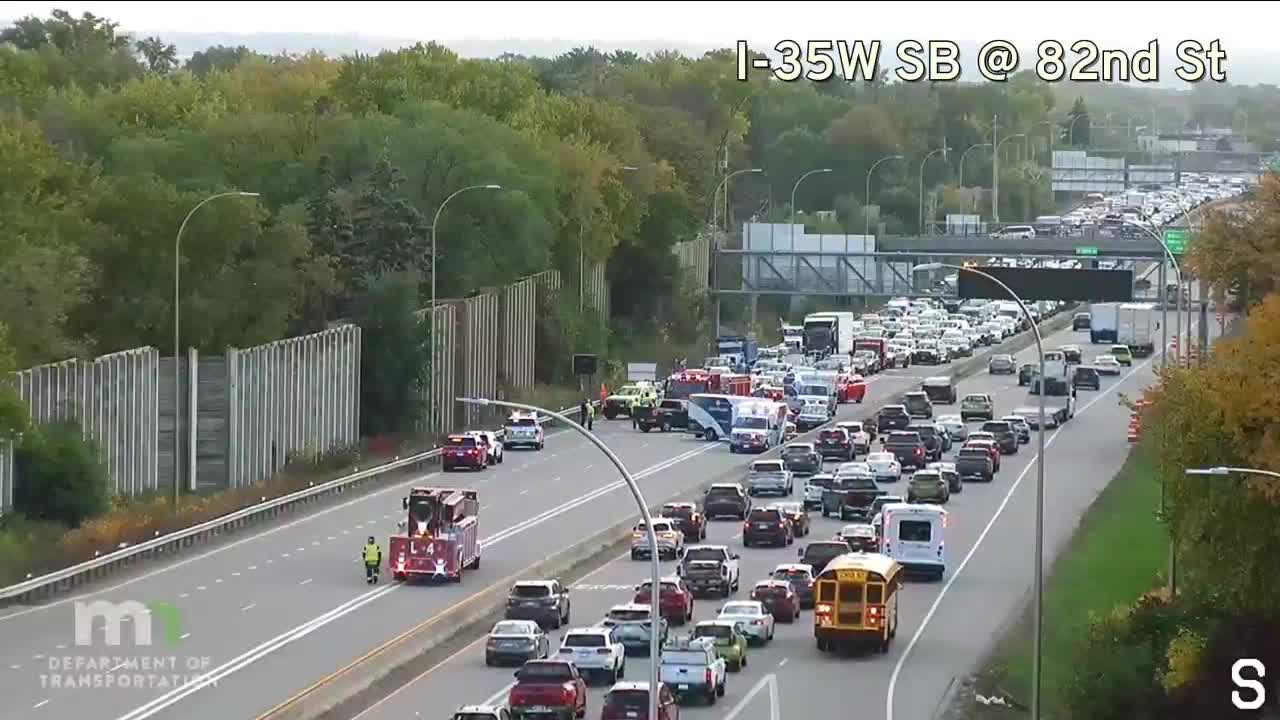 Bloomington I-35W crash: 3 drivers hurt, 1 suffers serious injuries — FOX 9