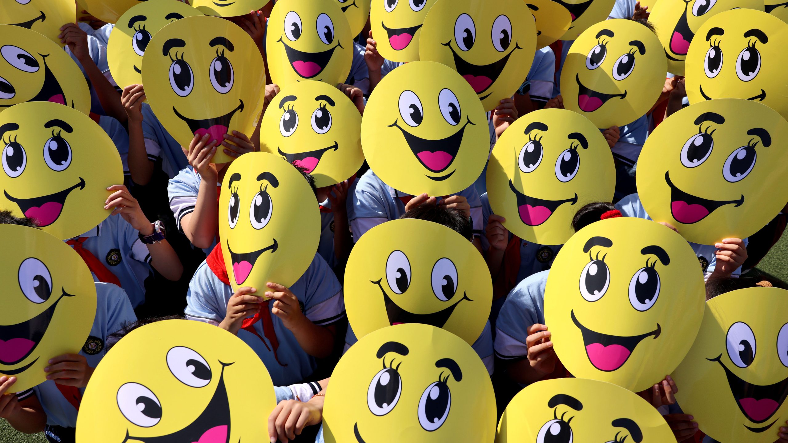 Want to improve your mood and your health? Smile more often, experts suggest — FOX 9, Hastings Health news