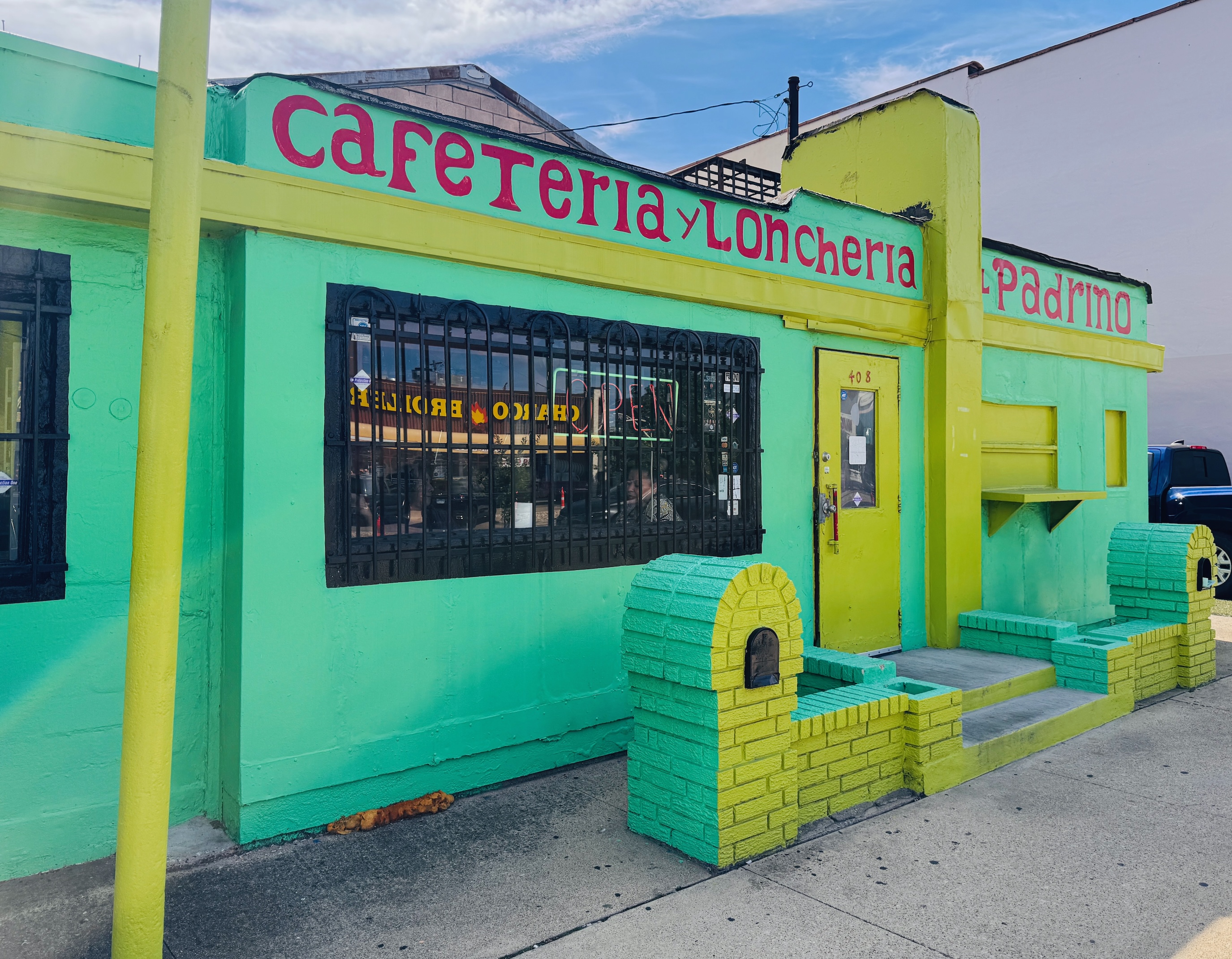 Will Jefferson Boulevard lose its soul to the Bishop Arts District? — Dallas Observer, Hastings Dining news